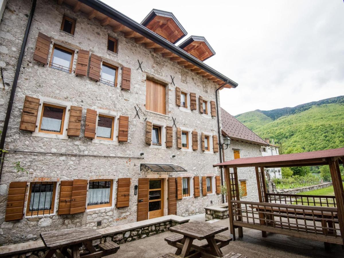 Apartment Albergo Diffuso - Cjasa Ustin-4 By Interhome Барчис Екстериор снимка