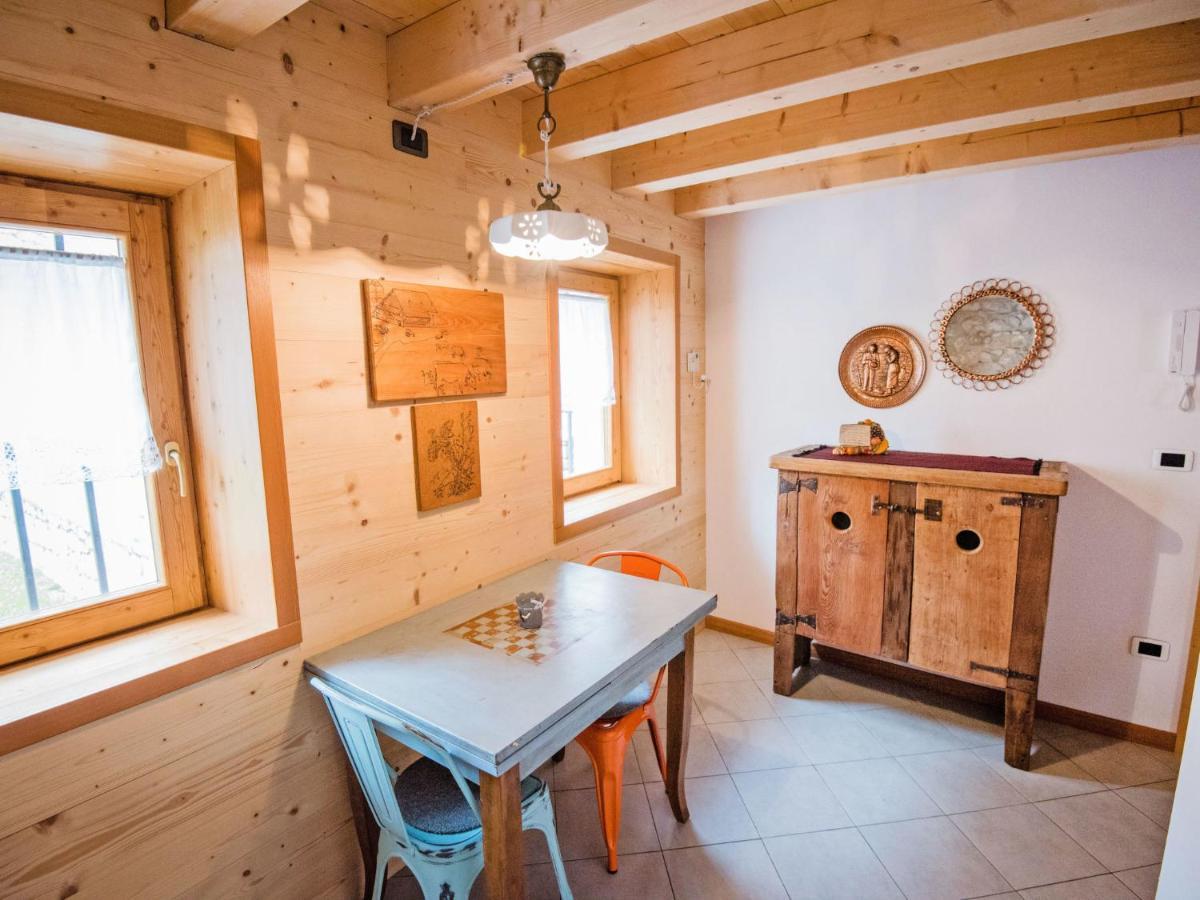 Apartment Albergo Diffuso - Cjasa Ustin-4 By Interhome Барчис Екстериор снимка